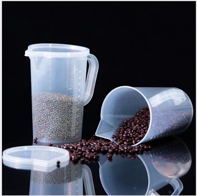 Ca Đong Nhựa 5000ML có nắp