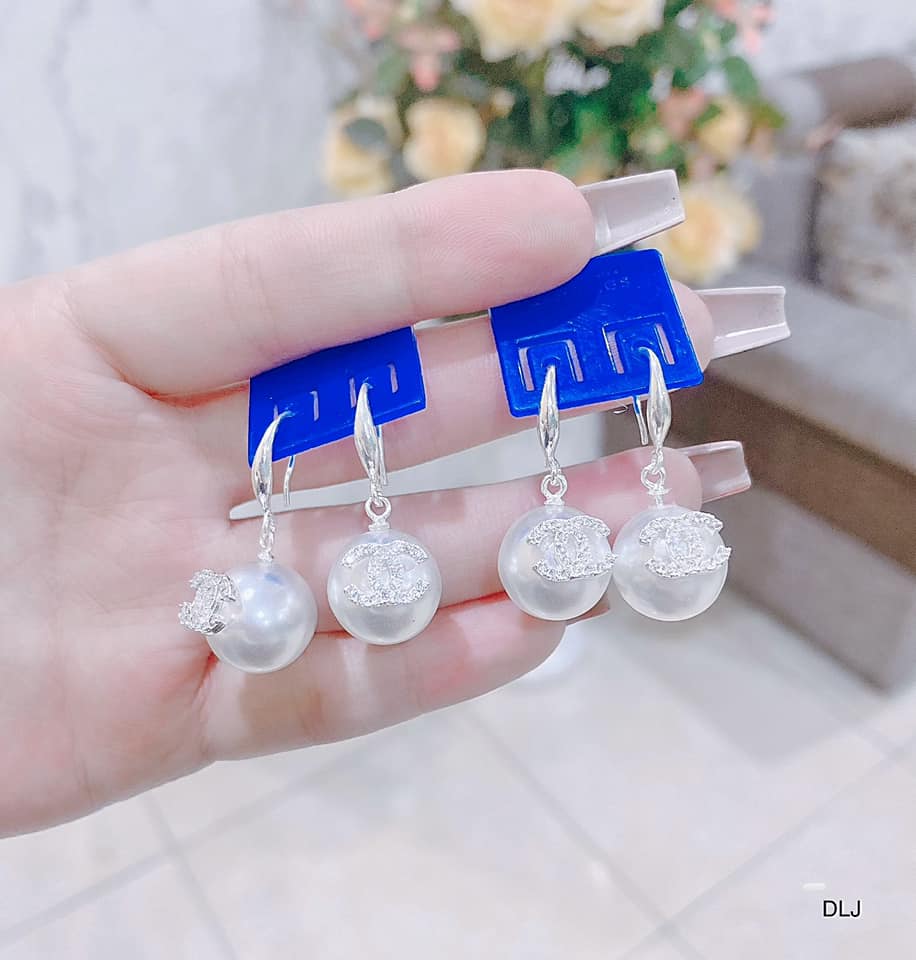 Bông tai bạc móc quả trai to