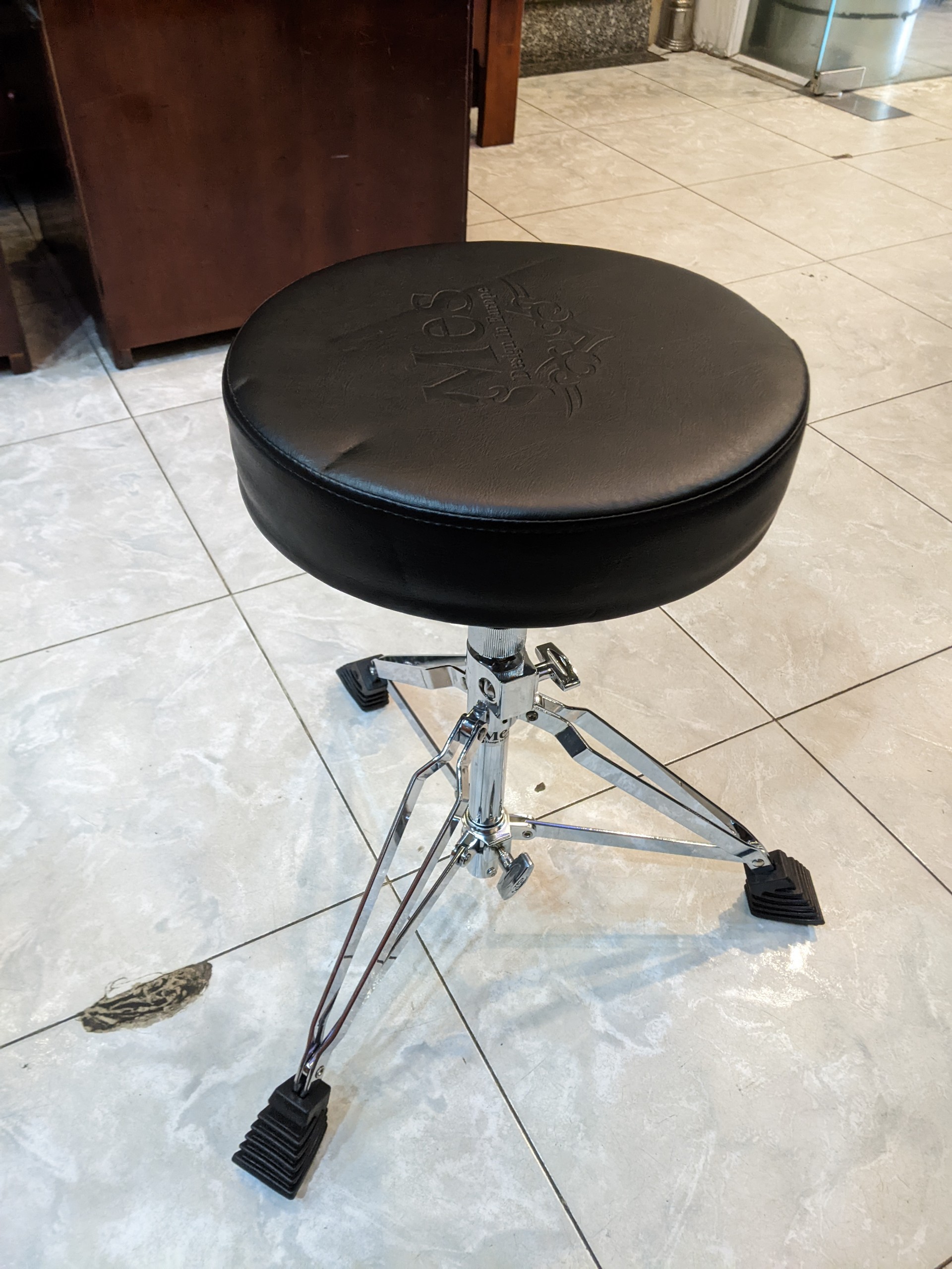Ghế ngồi đánh trống MES T-500