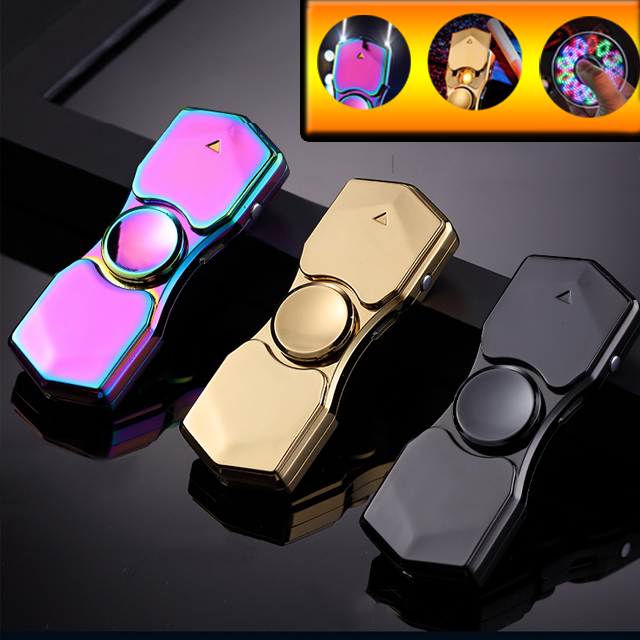 Hộp Quẹt Bật Lửa điên hồng ngoại, kiểu dáng spinner 2 cánh, hiệu ứng đèn led nháy 18 hiệu ứng, hỗ trợ đèn pin soi sáng, top 10 sản phấm sáng tạo bán chạy triên thị trường