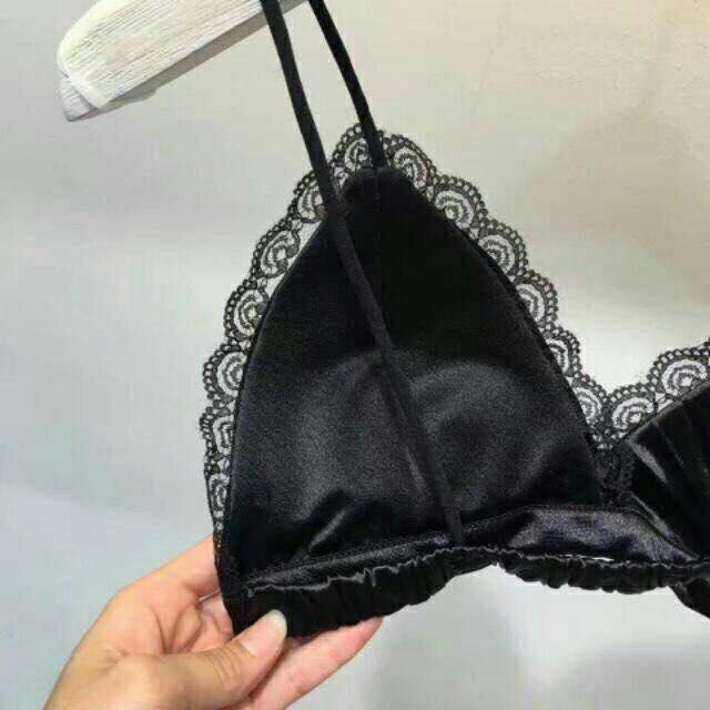 Bra phi lụa bóng viền ren điệu đà sexy 265