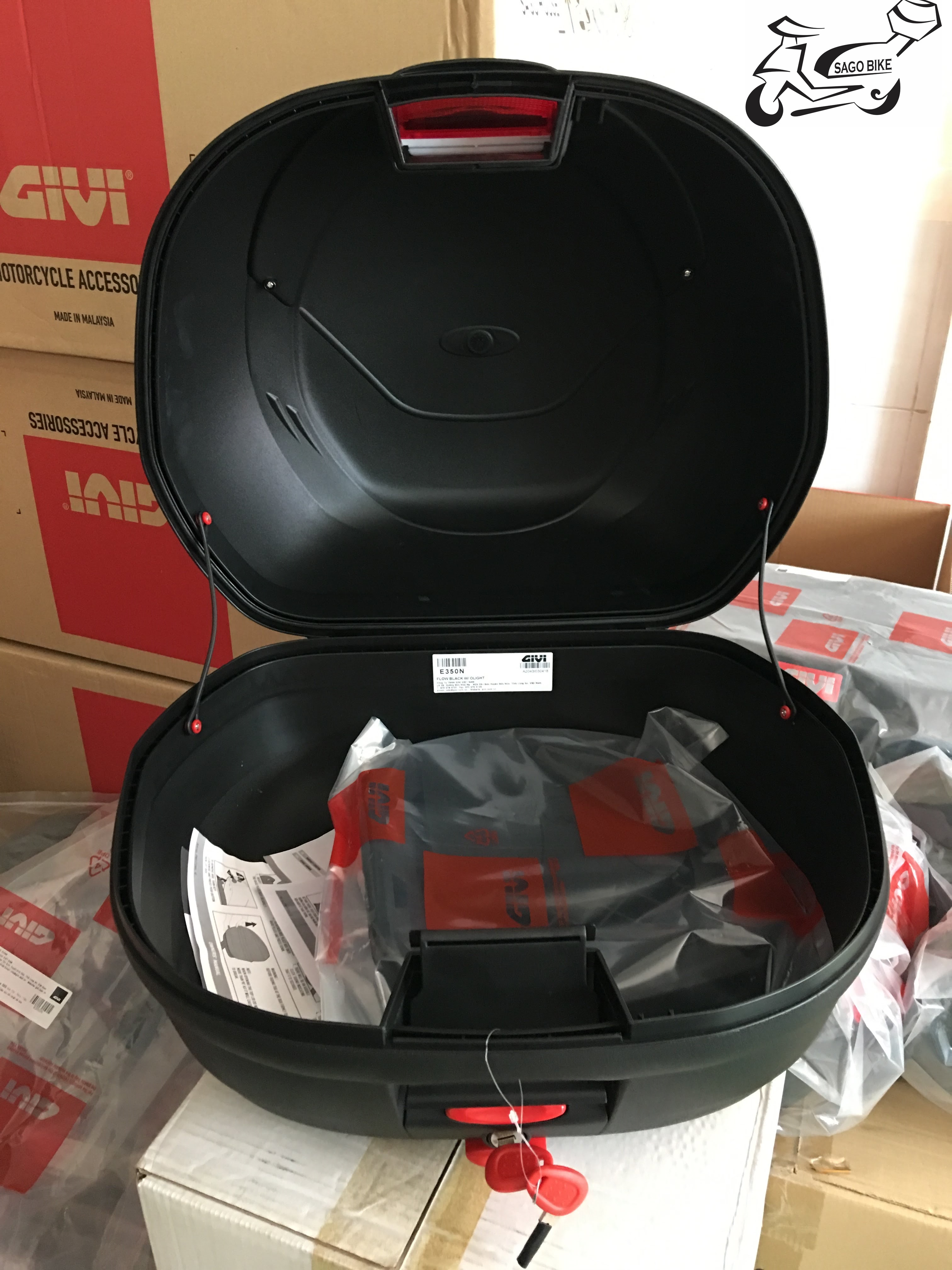 [HCM]Thùng givi E350N kèm đế lắp cho xe Lead