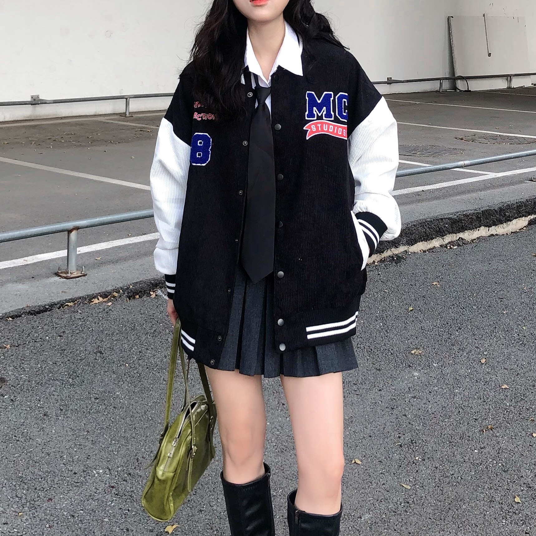 Academy bomber màu đen