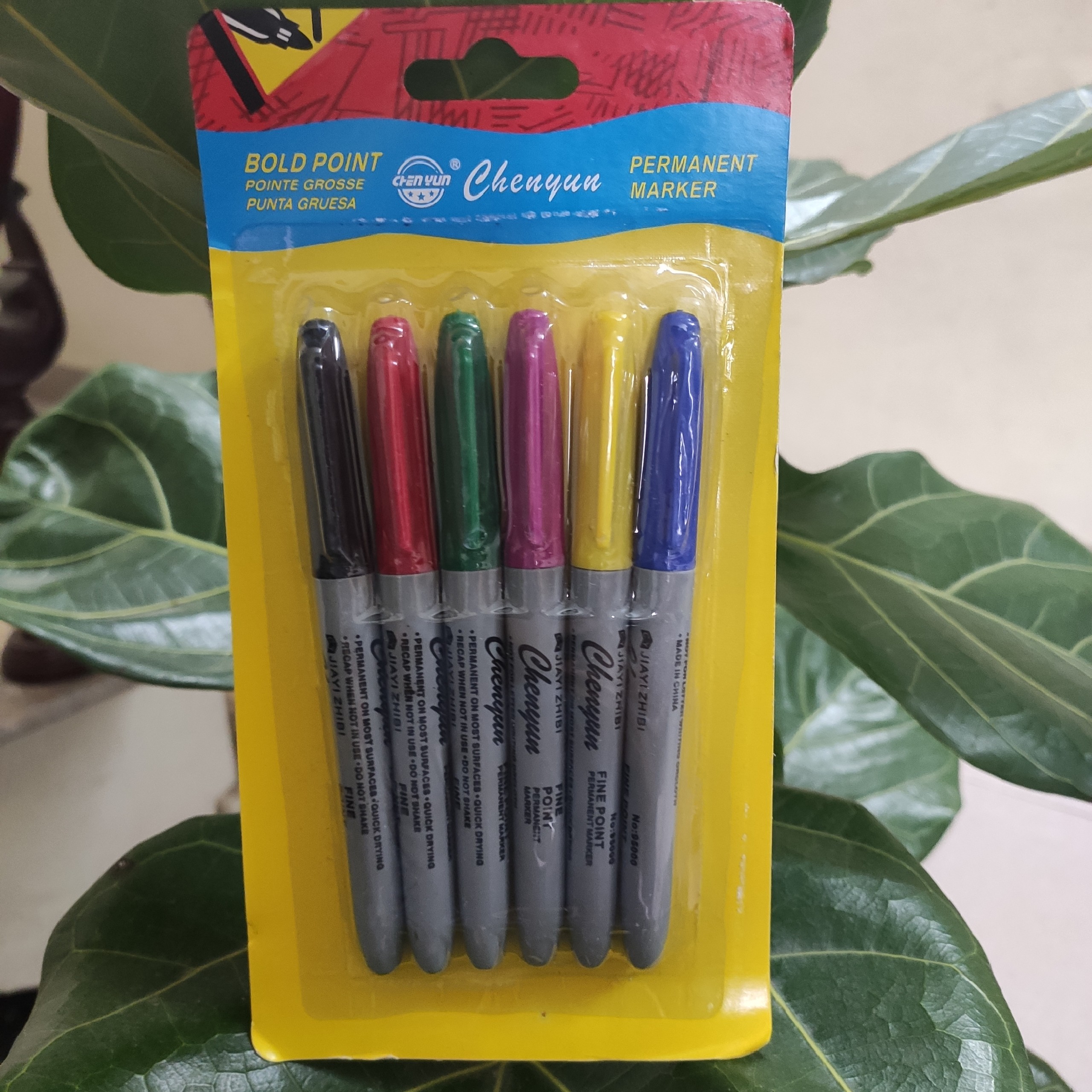 Vỉ 6 bút vẽ định hình lên da