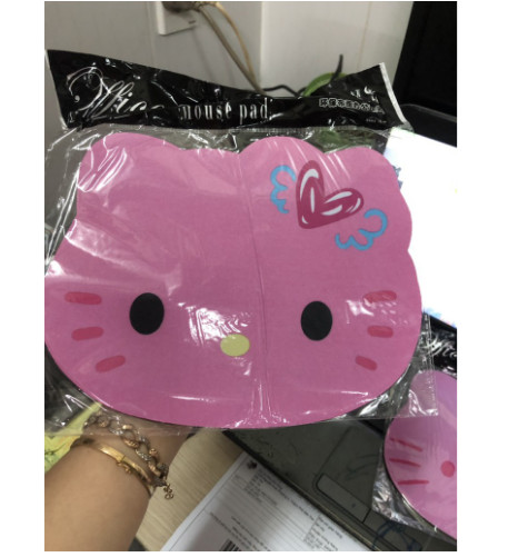 Bộ chuột có dây và miếng lót kitty, mẫu trái tim