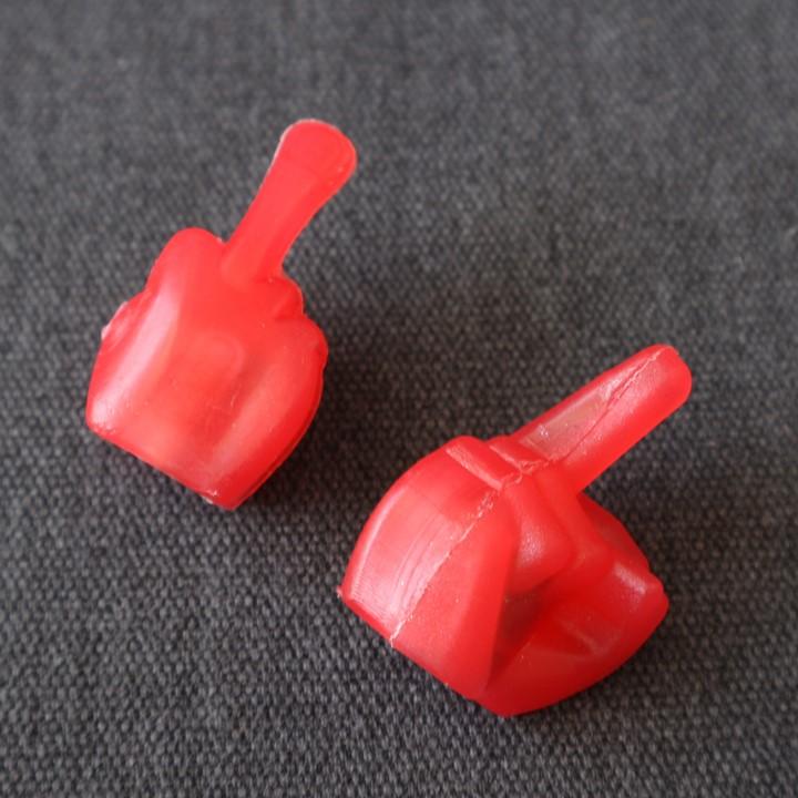 Nắp van vòi kiểu gắn xe máy hình ngón tay độc đáo (màu đỏ)