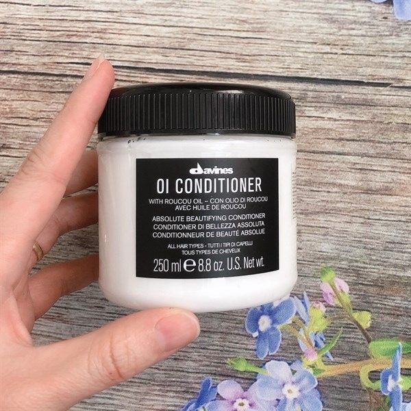 Dầu xả Davines OI OIL Conditioner siêu bóng mượt 250ml
