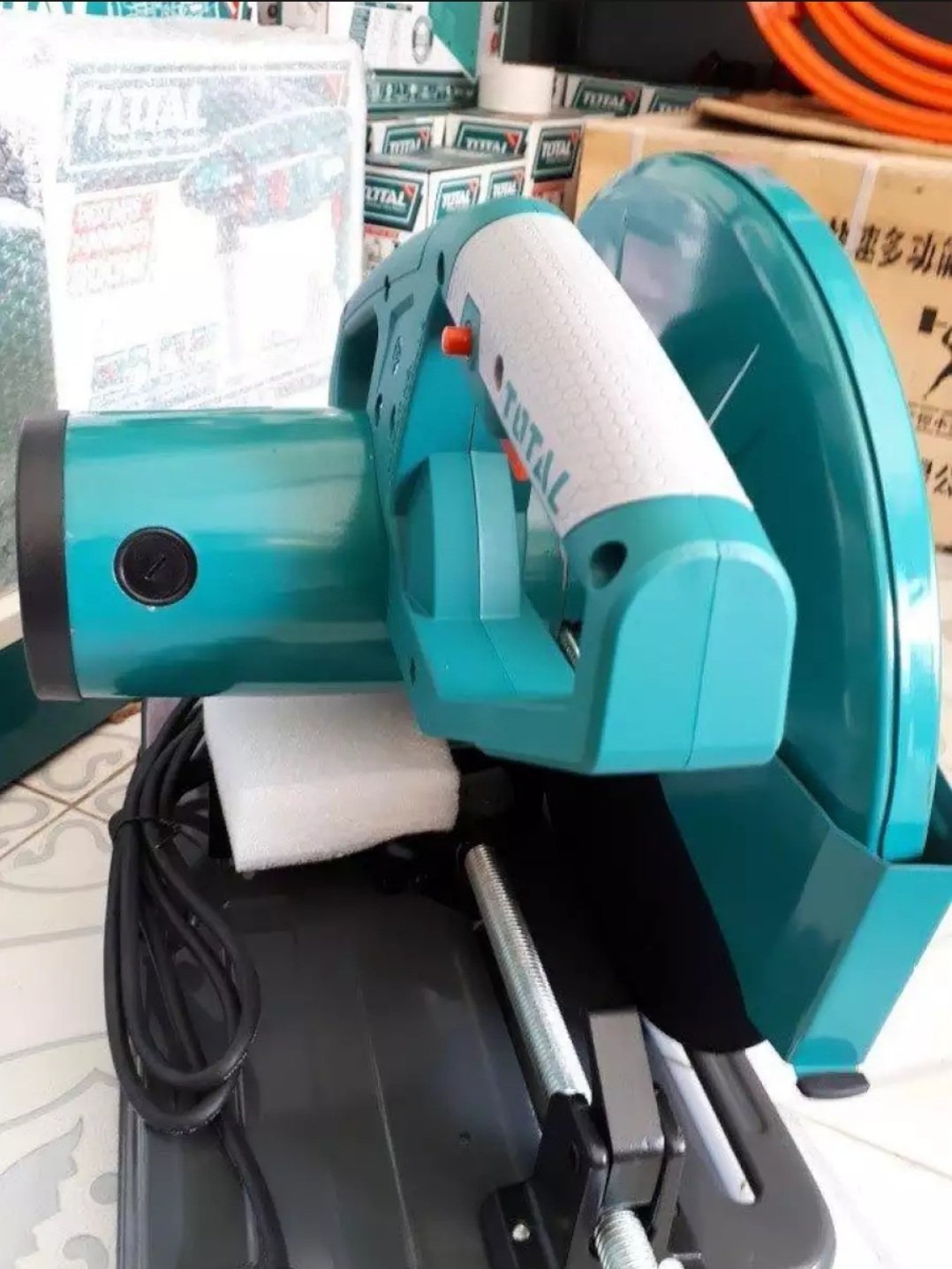 Máy cắt sắt Total TS92035526 - Hàng chính hãng