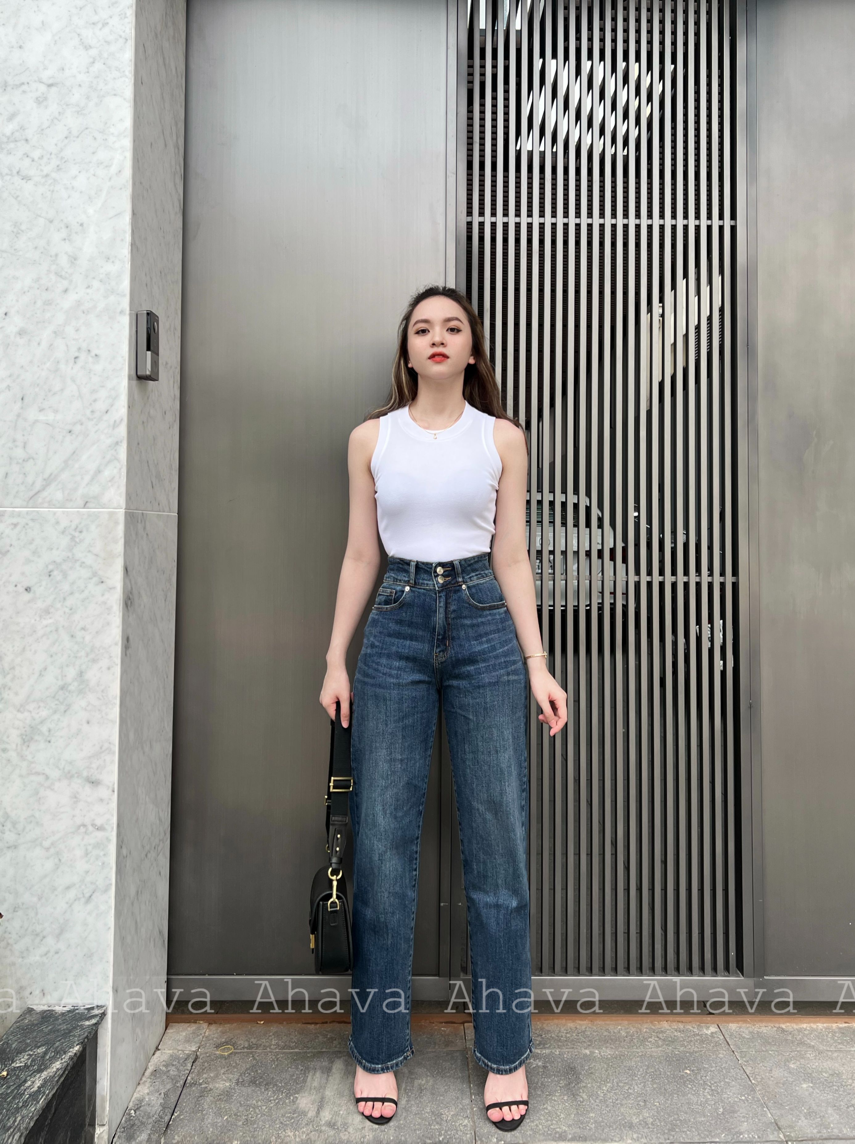 QUẦN JEANS DÀI ỐNG SUÔNG LƯNG LỚN 2 NÚT
