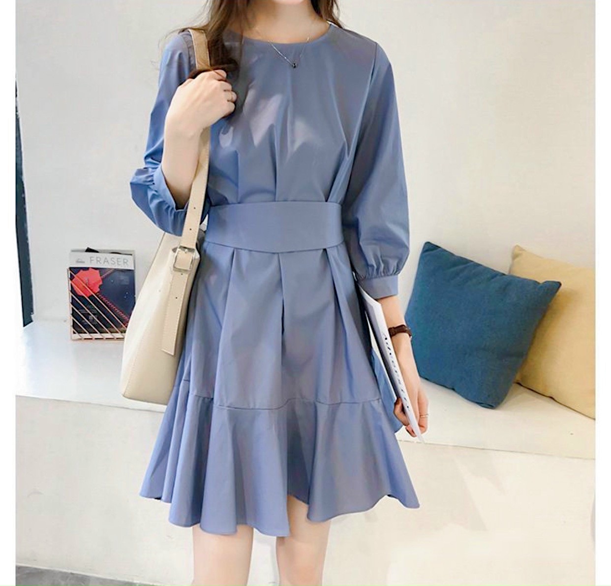 Đầm đuôi cá phối dây sọc 2 màu