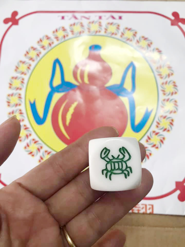 Bầu Cua Hạt Bằng Nhựa
