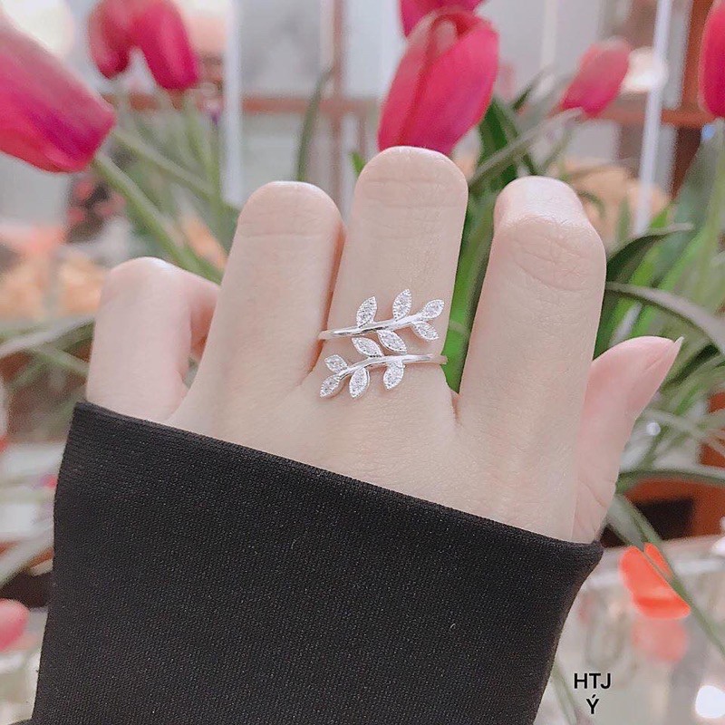 Nhẫn nữ hình lá nguyệt quế may mắn đính đá chuẩn bạc ta - THJ Cam kết bạc chuẩn, giá tốt kèm bảo hành