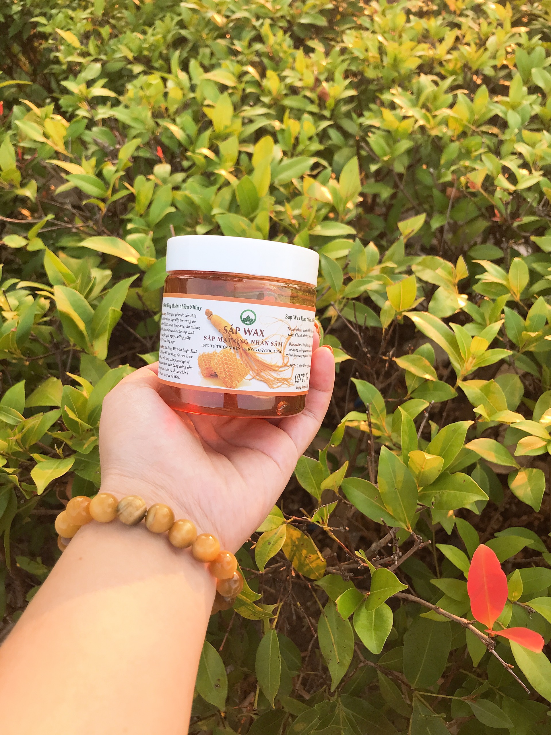 Sáp Wax Lông Nhân Sâm Shiny (tặng kèm giấy wax+que gạt)