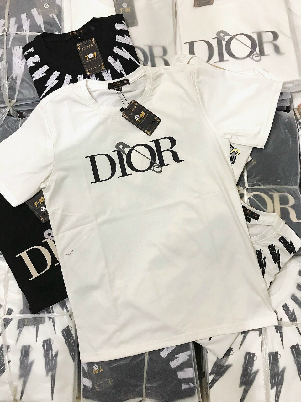 Áo thun nam cổ tròn phối logo và họa tiết rất đẹp thời trang vải coton co dãn 4 chiều cao cấp hàng chuẩn shop