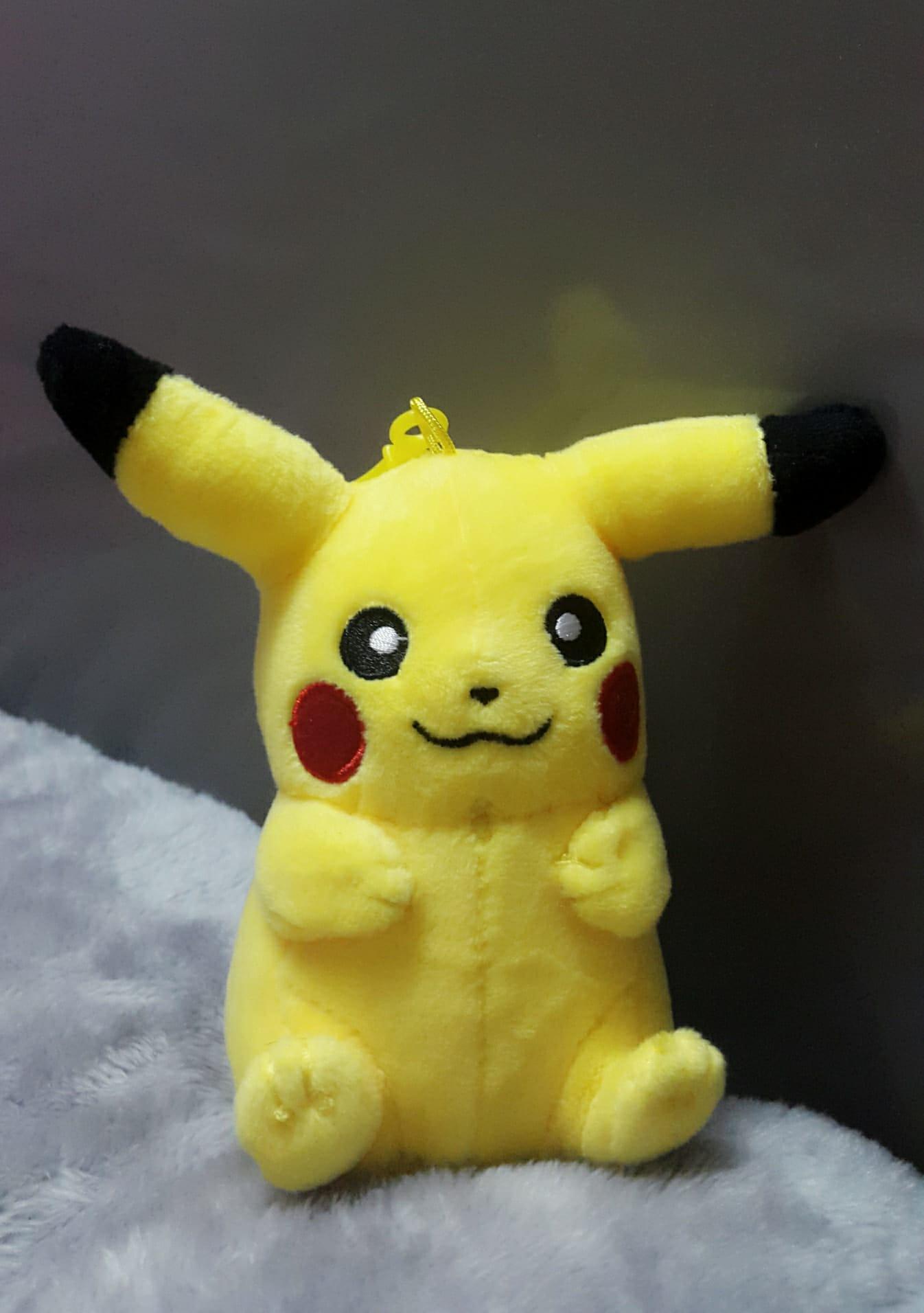 Móc khóa gấu bông Pikachu dễ thương