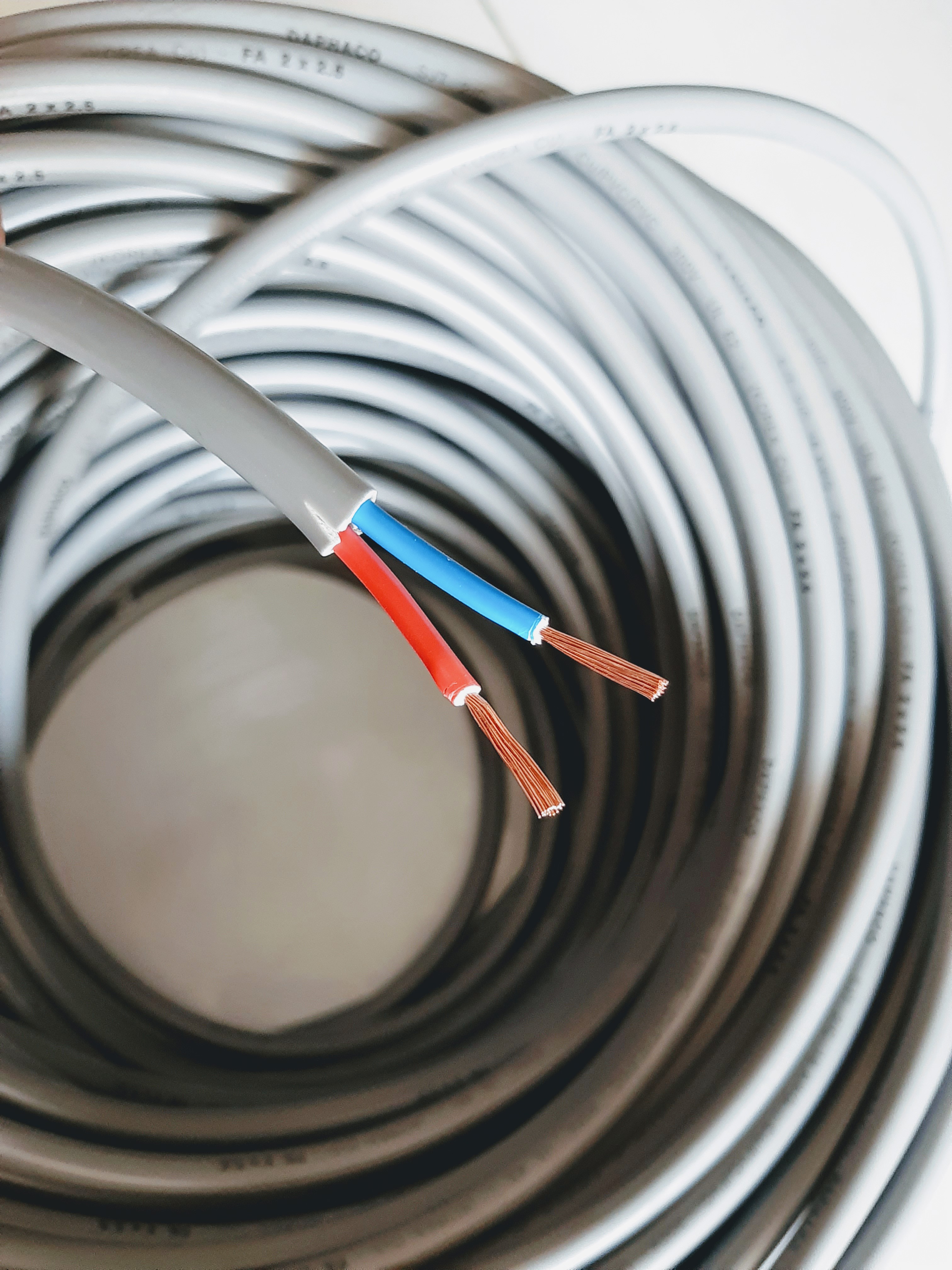 100 Met Dây Điện Đôi 2 Lõi 2x2.5 Dây Đồng Mềm Fadaco Vỏ Tròn Xám.