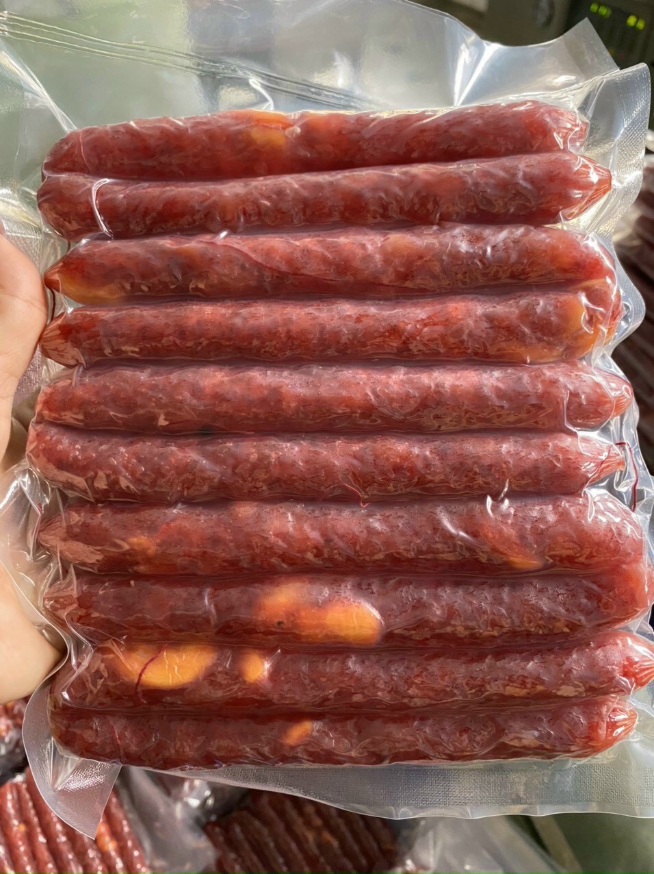 1Kg Lạp Xưởng Tôm Trứng Muối