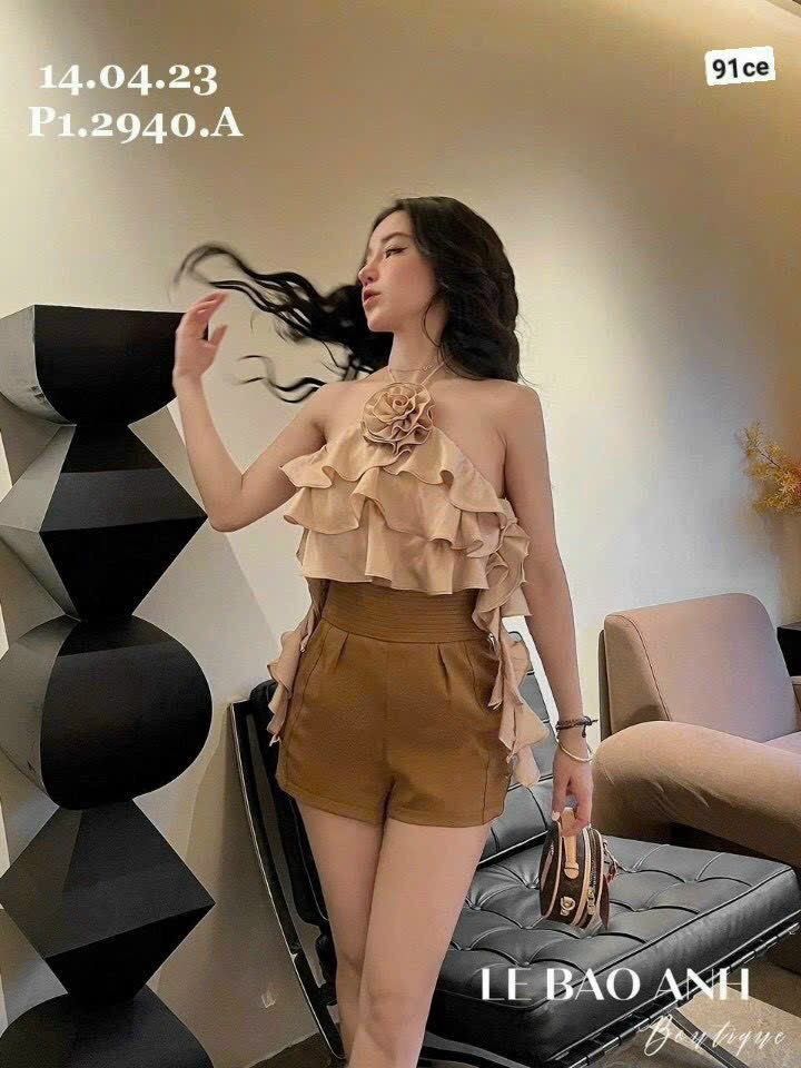 Áo bèo lụa cổ yếm kết bông xinh xắn