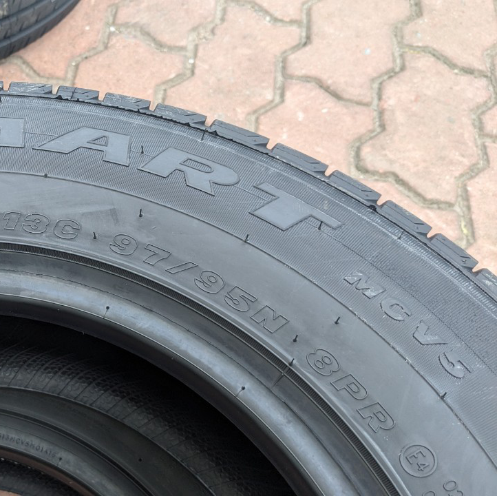 175R13C 8PR MCV5 Lốp ô tô MAXXIS Thái Lan