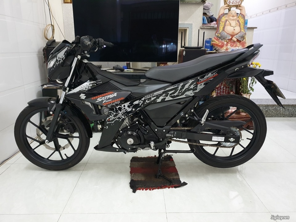 Tem rời Satria Fi Báo đốm bạc đen