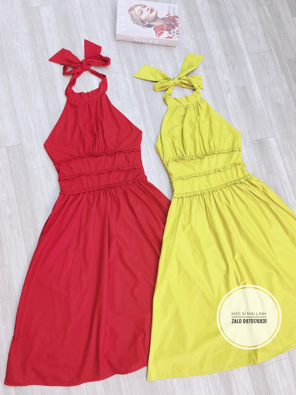 Đầm maxi yếm viền eo 2 màu xanh cốm, đỏ chất thô nến