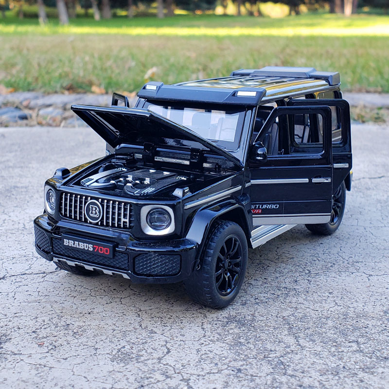 Mô hình xe Mercedes Brabus G700 1:32 Double Horses
