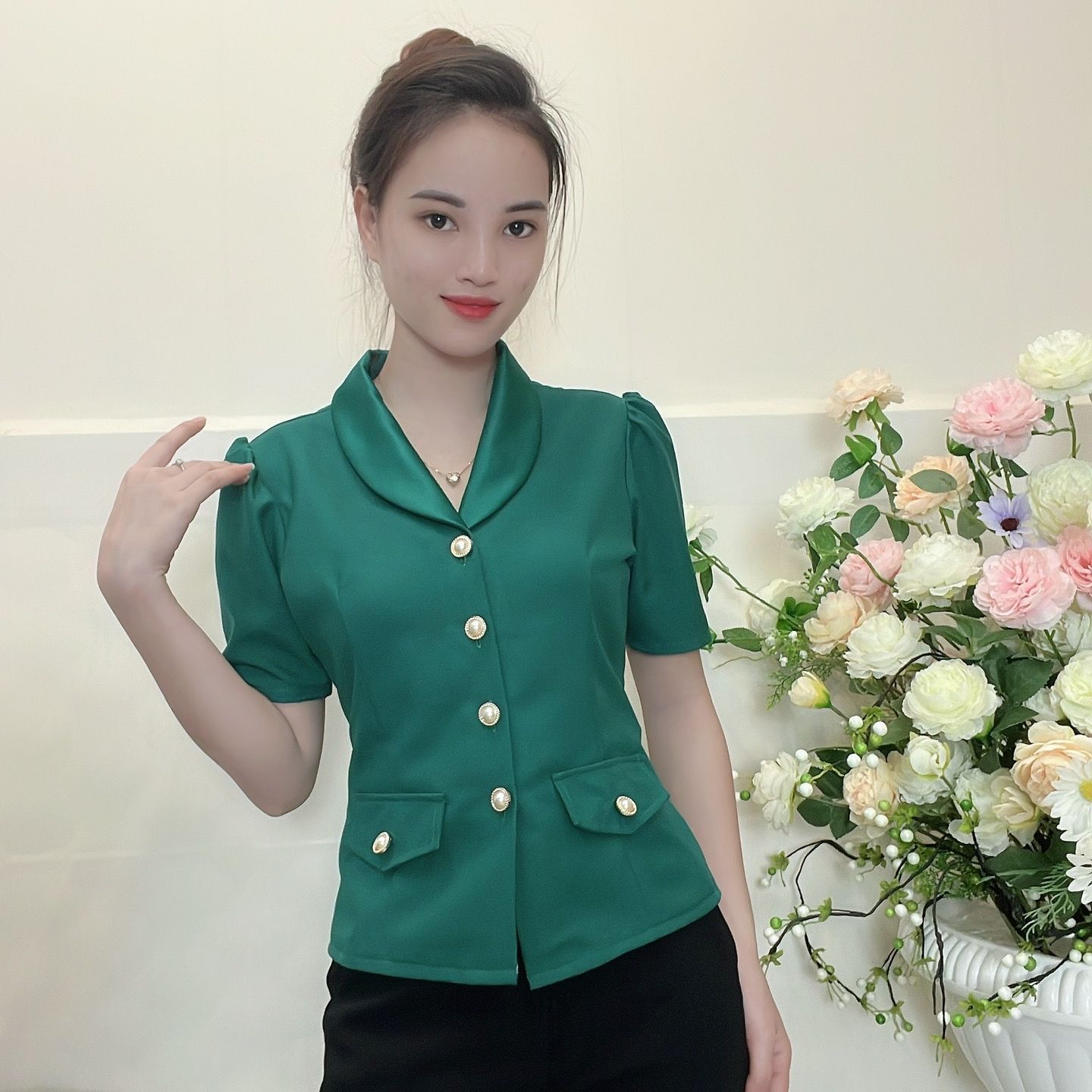COM2 - [ẢNH VÀ VIDEO TỰ CHỤP] ÁO KIỂU CÔNG SỞ THANH LỊCH