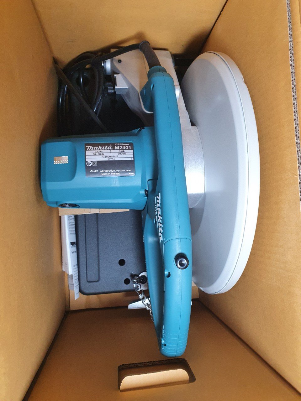 Cắt sắt makita m2401b