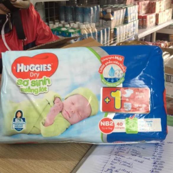Miếng lót sơ sinh huggies Newborn 1(64 miếng ),Newborn 2(40 miếng).
