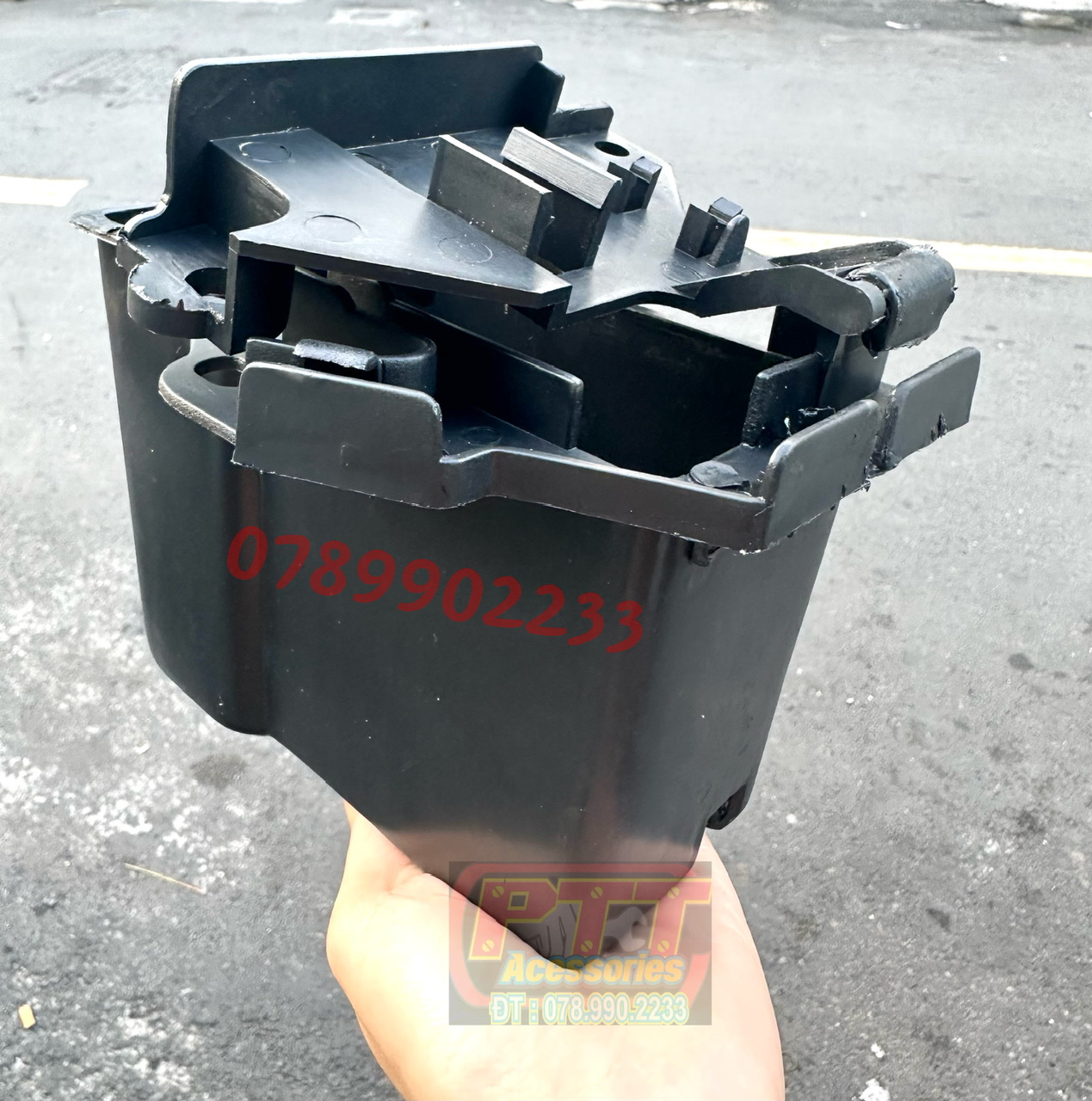 HỘP ĐỰNG BÌNH ẮC QUY XE DREAM