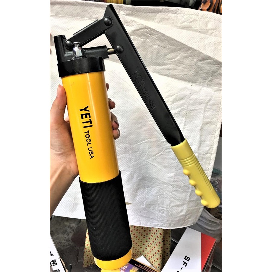 Bơm mỡ tay YETi 500cc. Súng bơm mỡ cao cấp-mã 200cc centuri