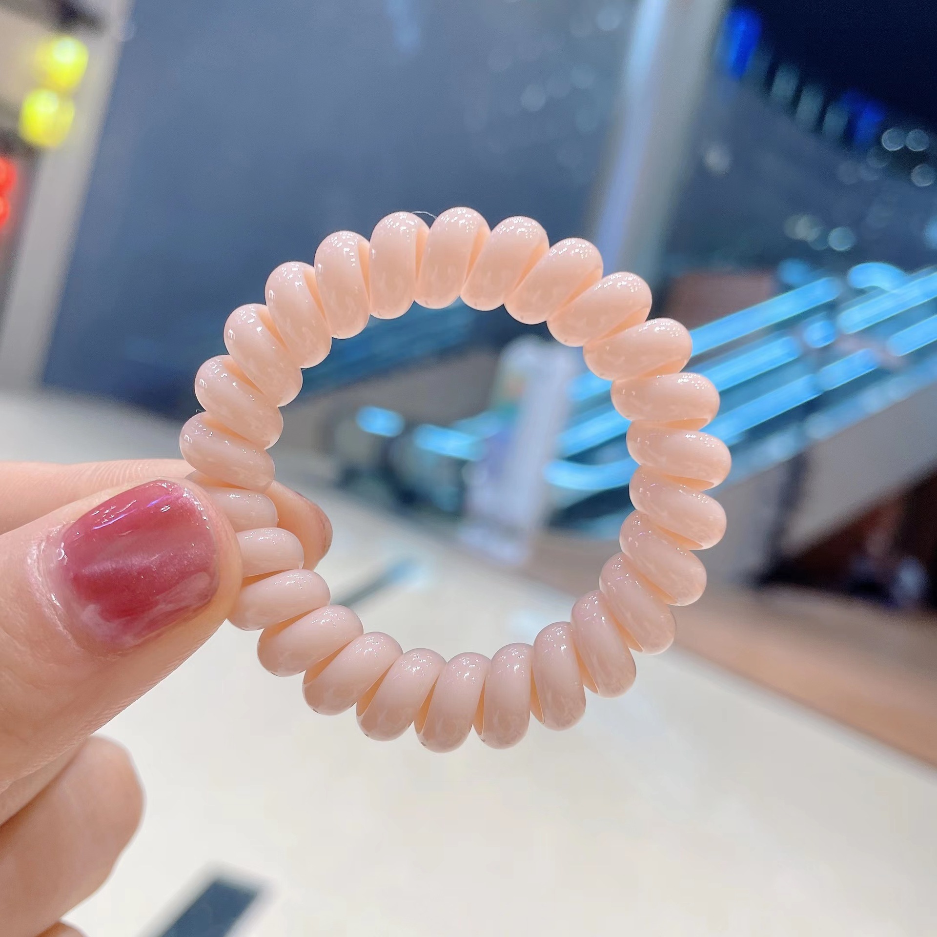 Buộc tóc lò xo lớn, cột tóc lò xo màu đen màu pastel thời trang
