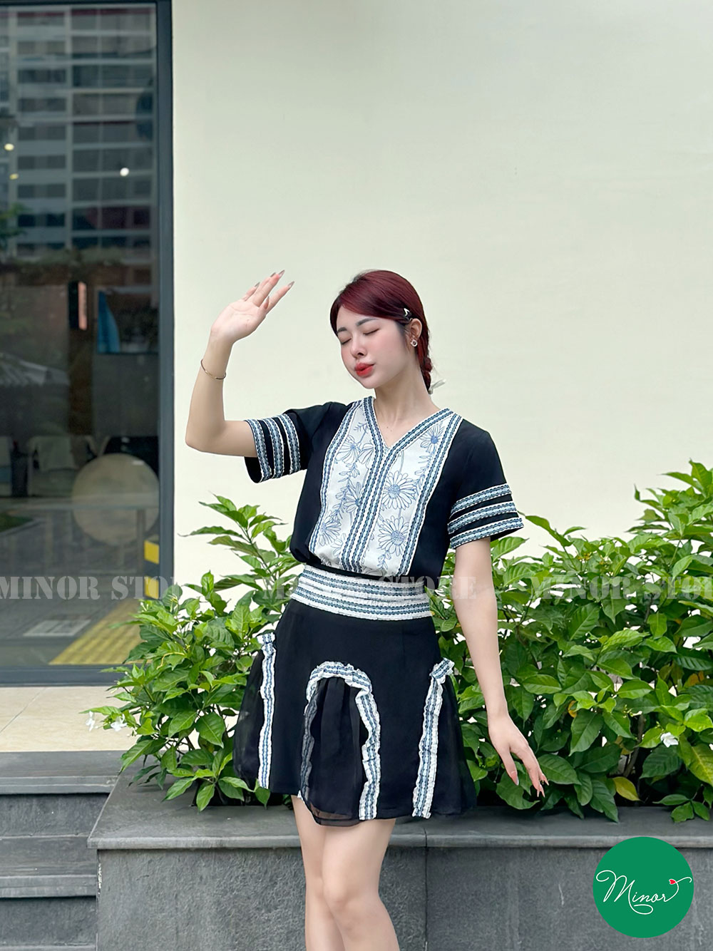 ÁO KIỂU PHỐI HOA CÚC XANH [MINOR CÂLINE]