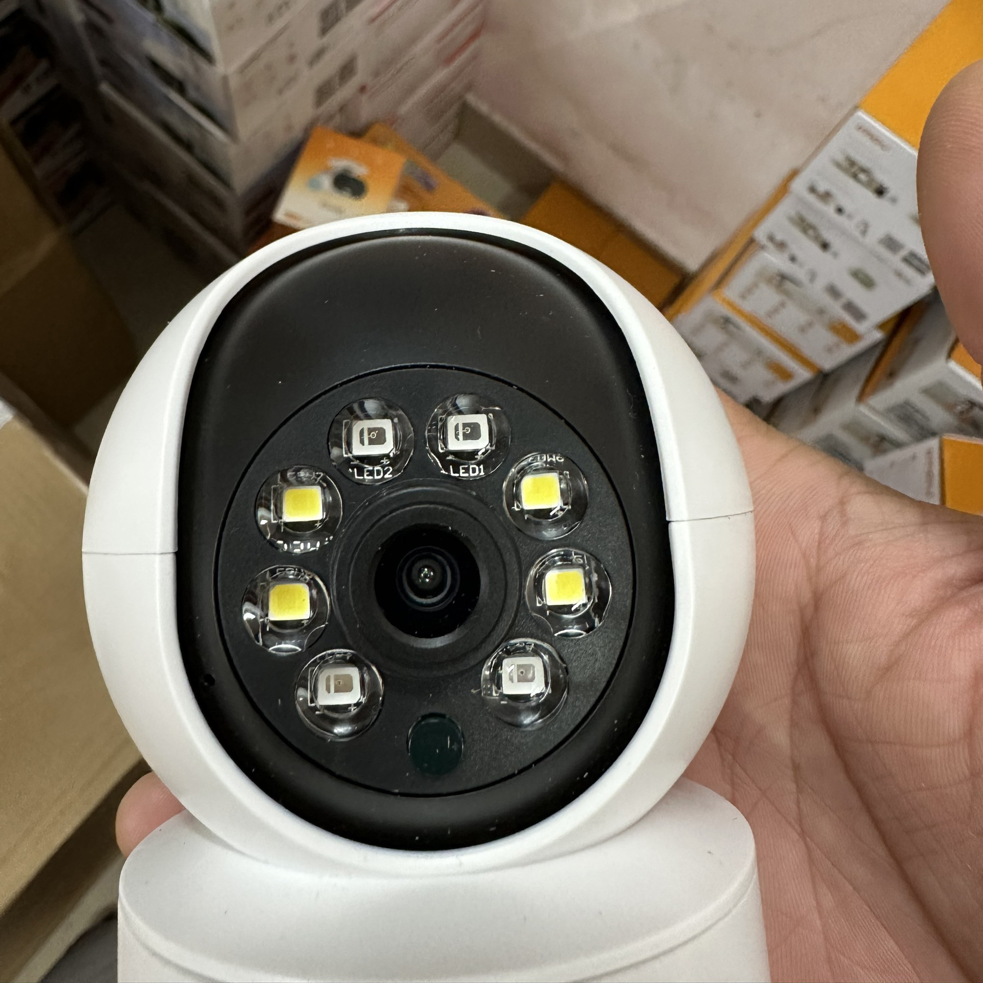 Camera CARECAM Y610A Xoay 360 Độ Full HD 2.0MP 1080p- Đàm Thoại 2