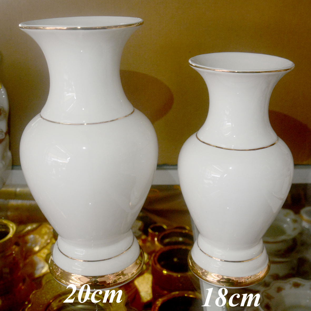Bình hoa thờ cúng bàn thờ gốm sứ trắng