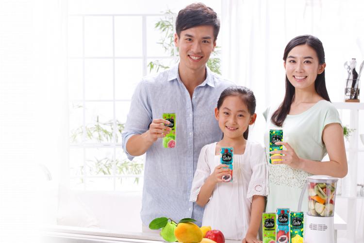 [HCM]NƯỚC ÉP EZOS VỊ XOÀI 6lon * 240ml