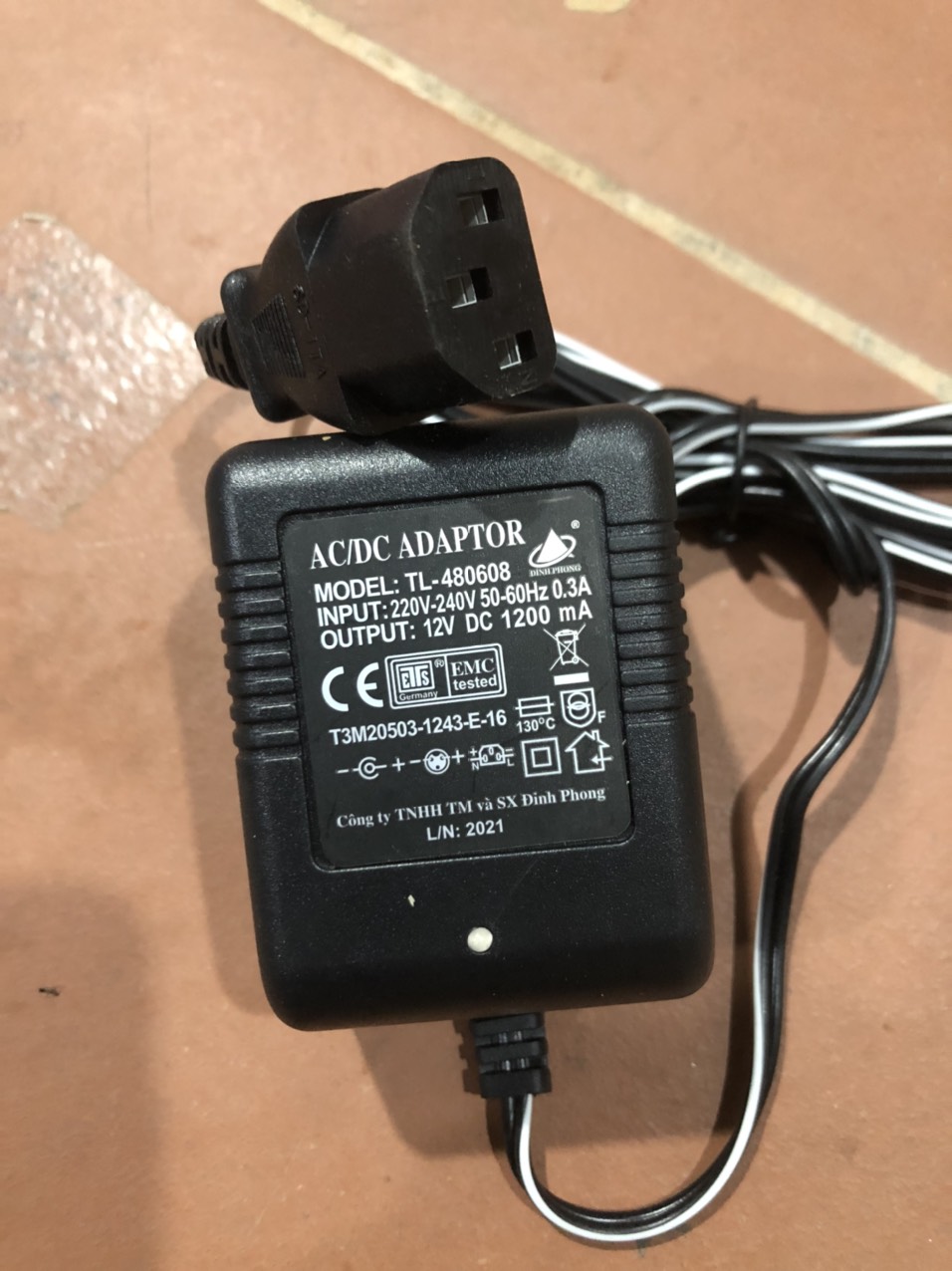 Sạc acquy 12v bình bơm nông nghiệp