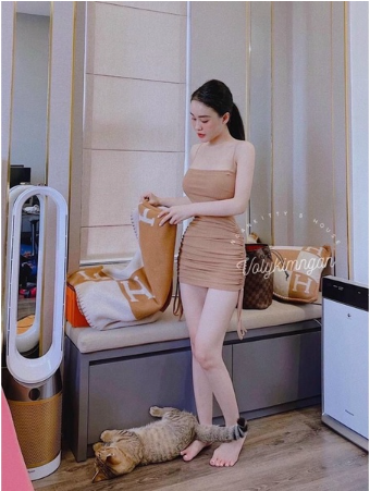 Đầm body 2 dây sợi bún rút day 2 bên