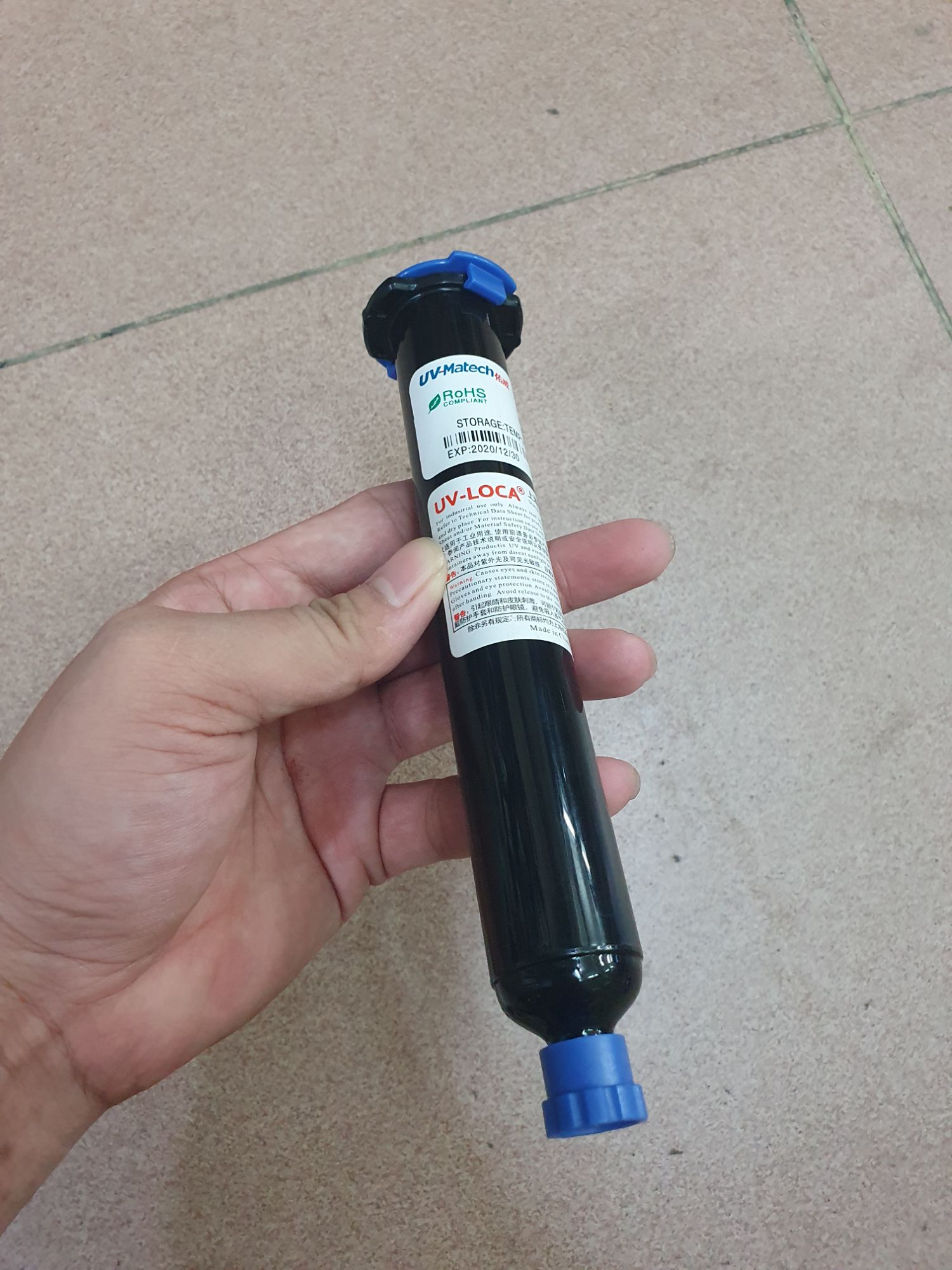 Keo UV keo dán kính ,dán thép ,dán me ca