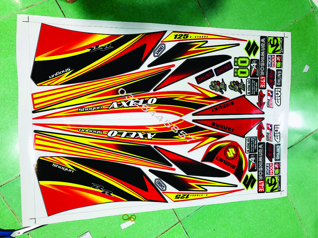 Tem xe suzuki AXELO 125 đỏ đen vàng