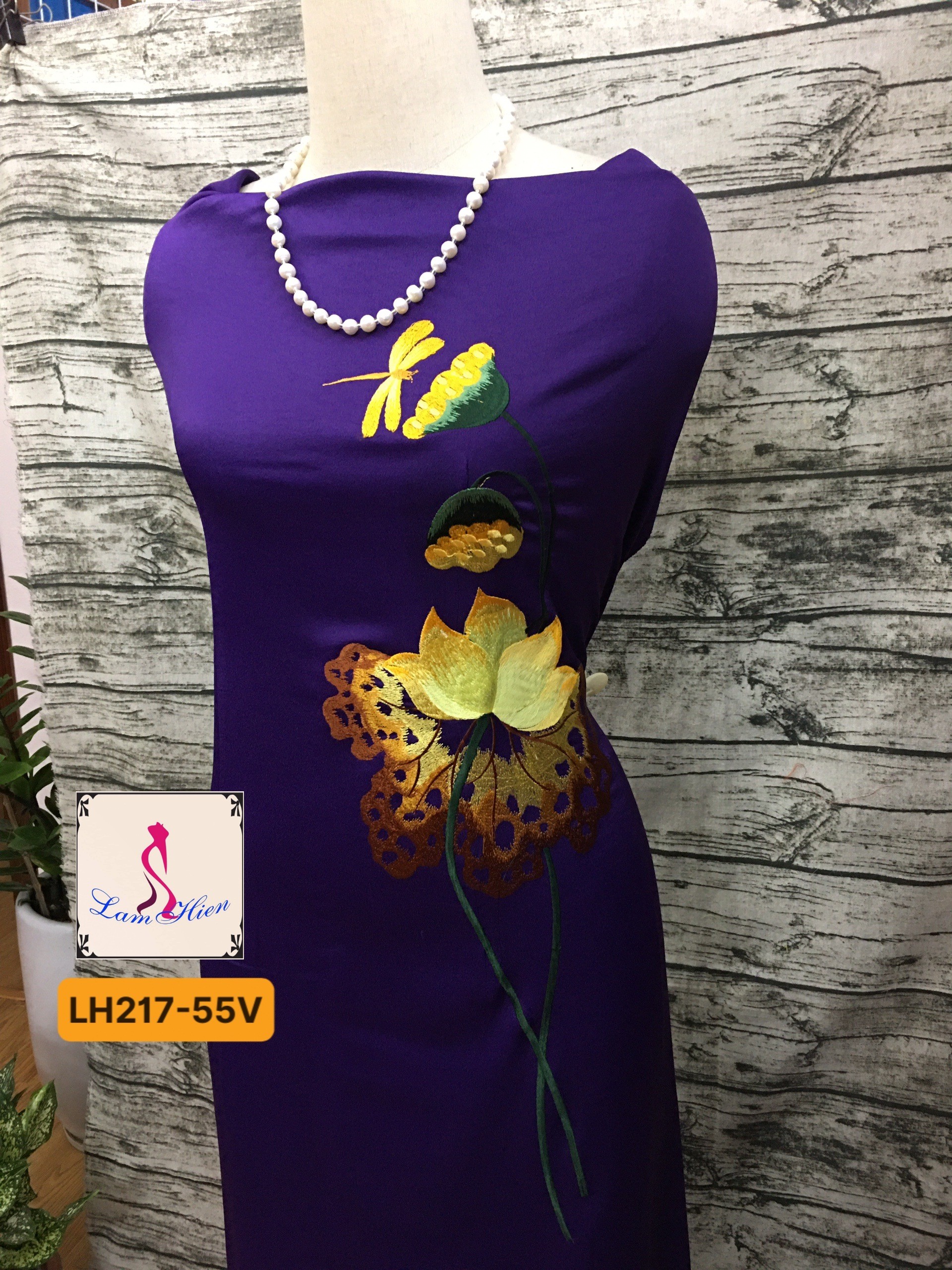 Vải áo dài lụa tây thi bông thêu LH217