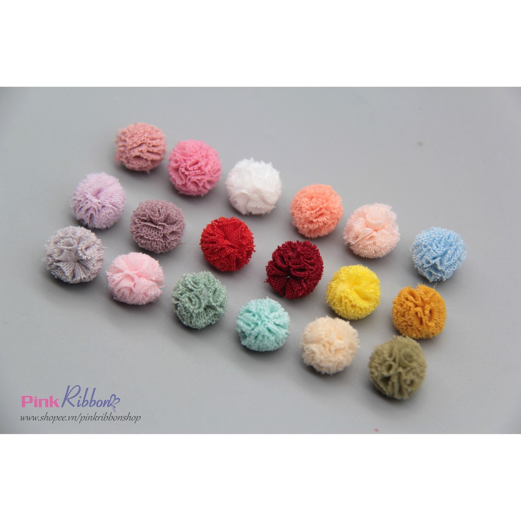 Pompom các màu cỡ 1.5cm - set 10 cái