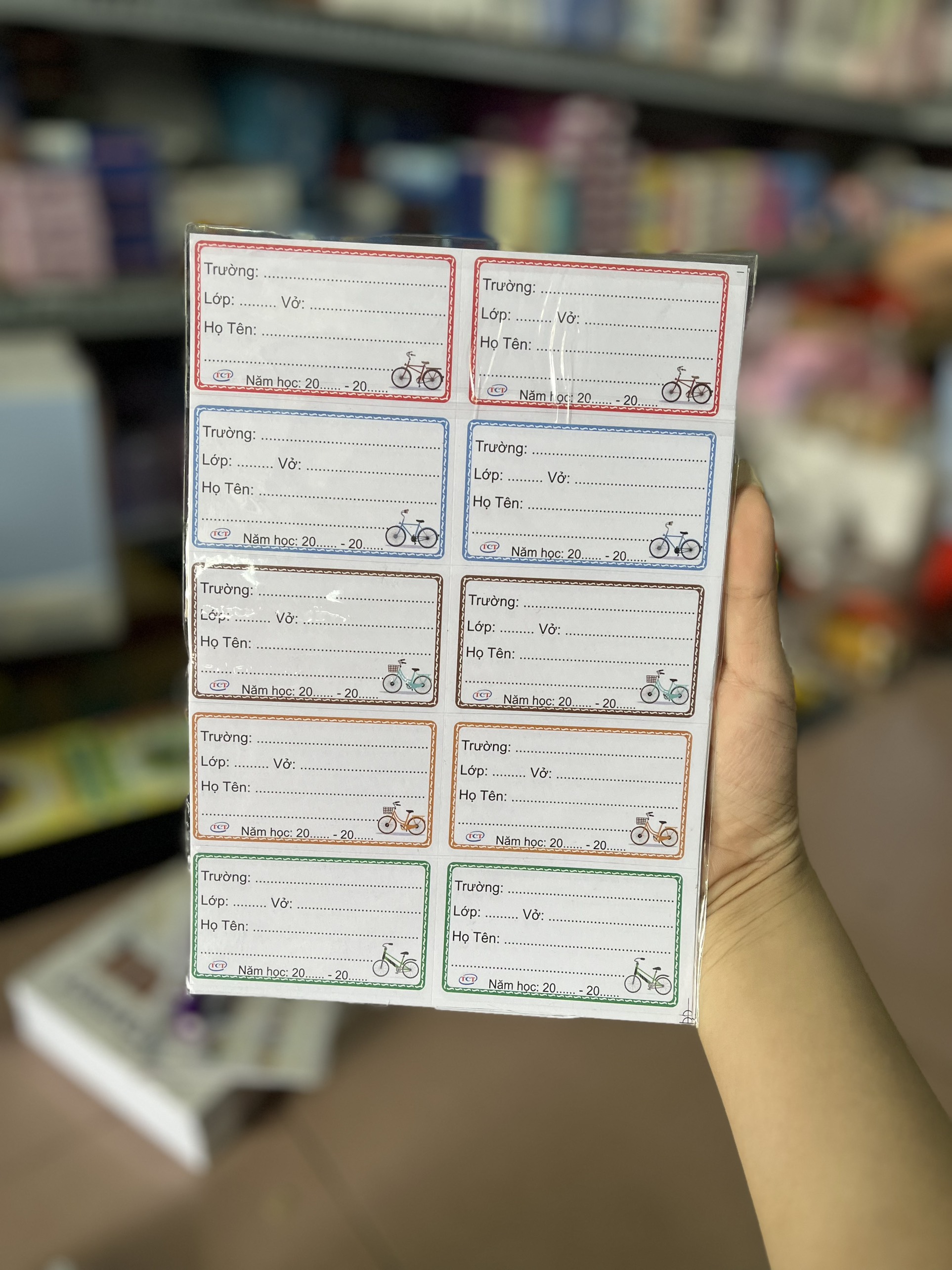 Combo 2 xấp nhãn vở 10 ô đại - xấp có 5 tờ (giao hình ngẫu nhiên)