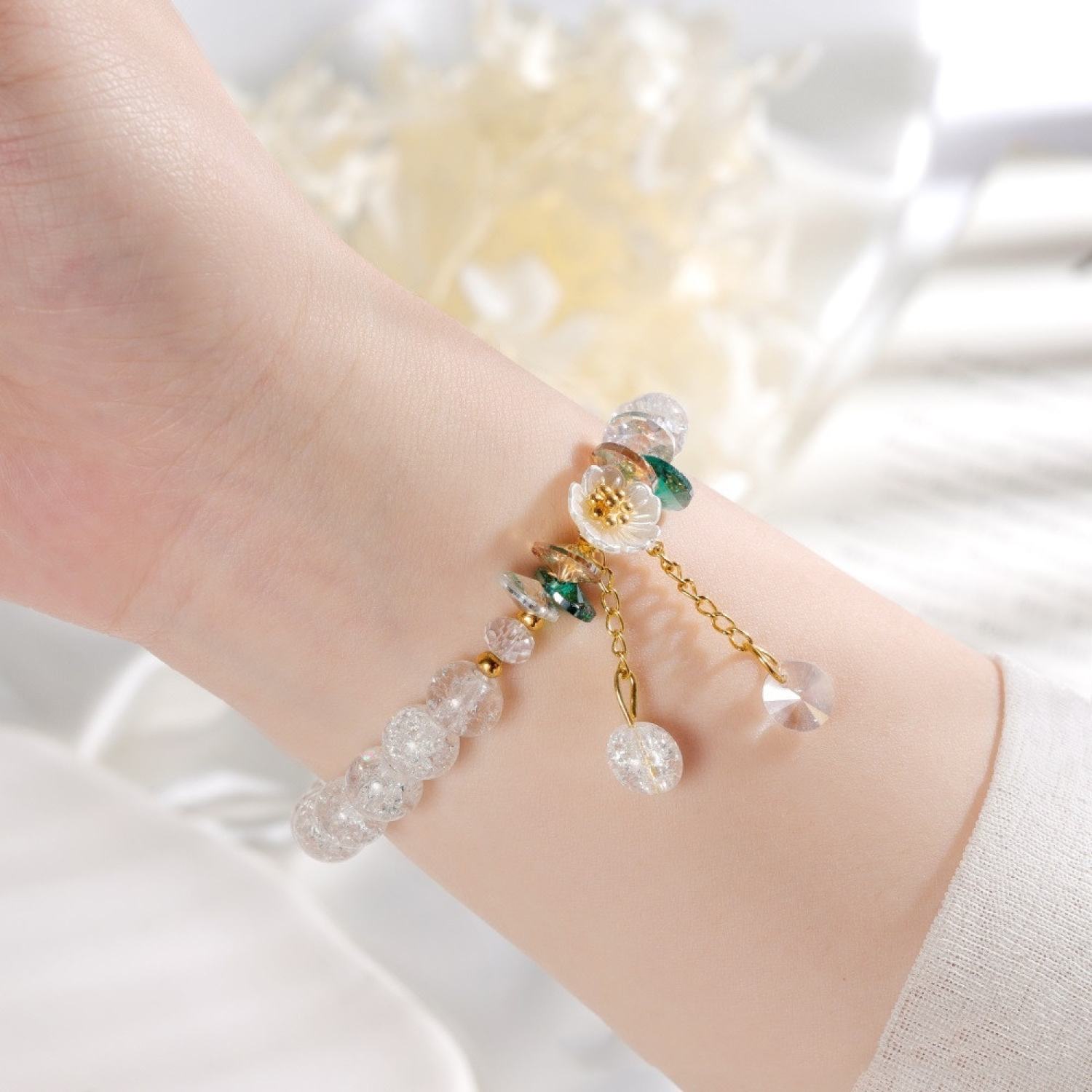 Vòng Tay Chuỗi Hạt Pha Lê Hình Hoa Cúc