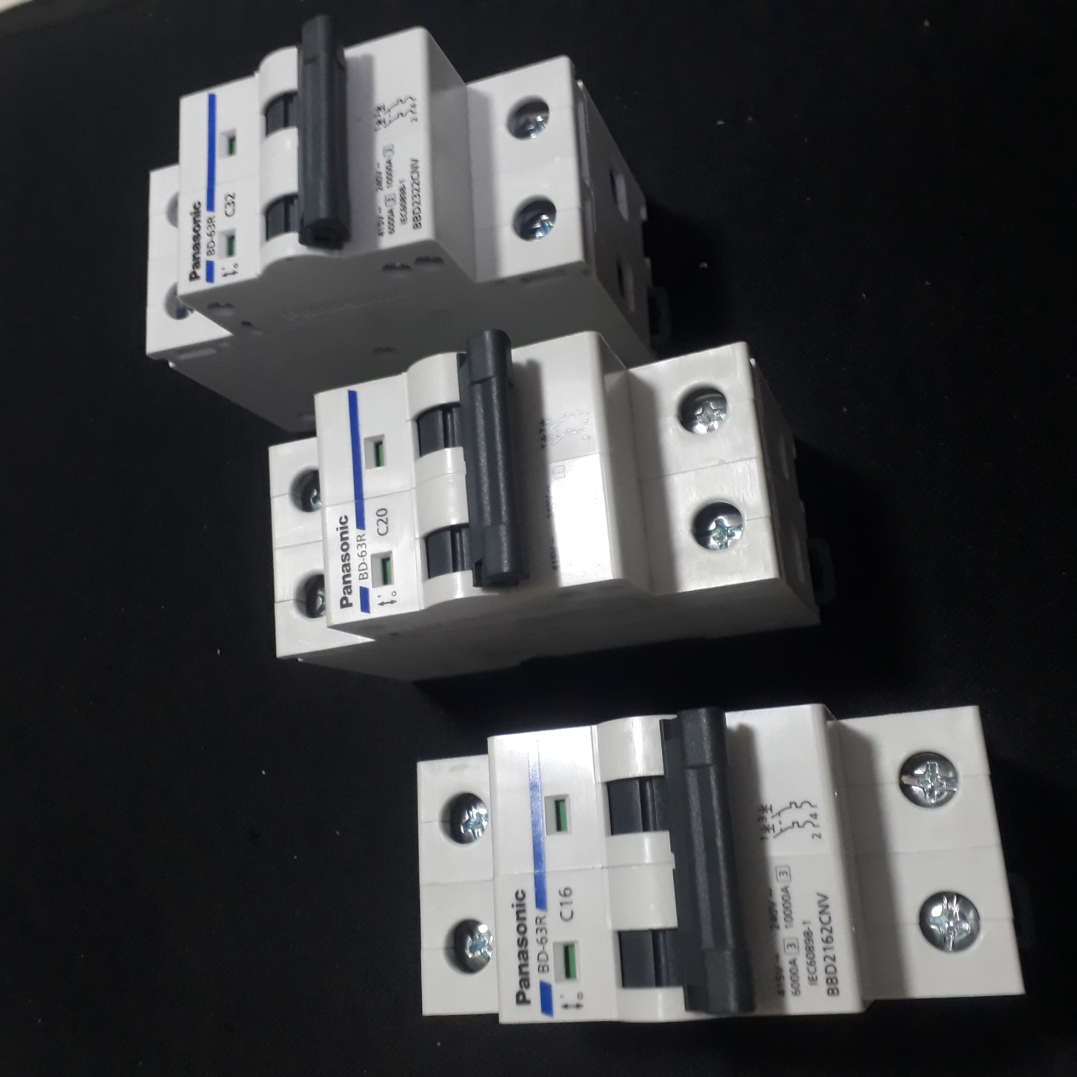Aptomat 2P 10A-16A-20A-32A-40A Panasonic.
