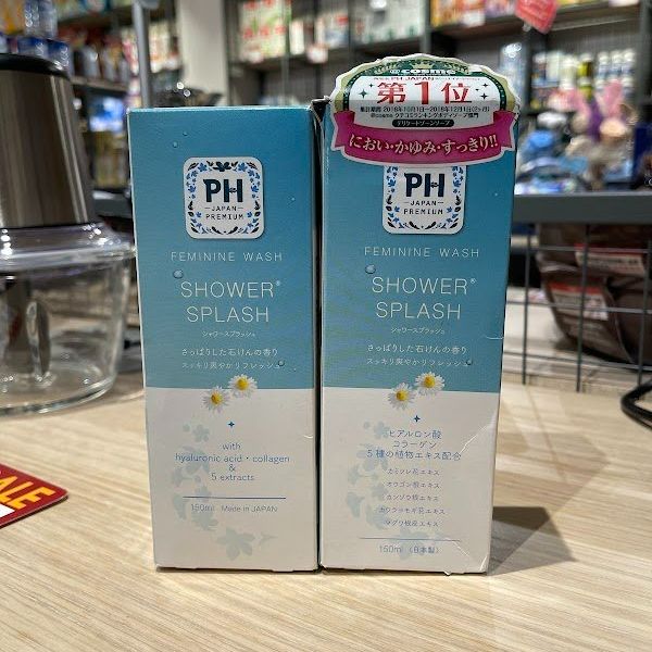 Dung dịch vệ sinh phụ nữ pH Premium 150ml Nhật Bản