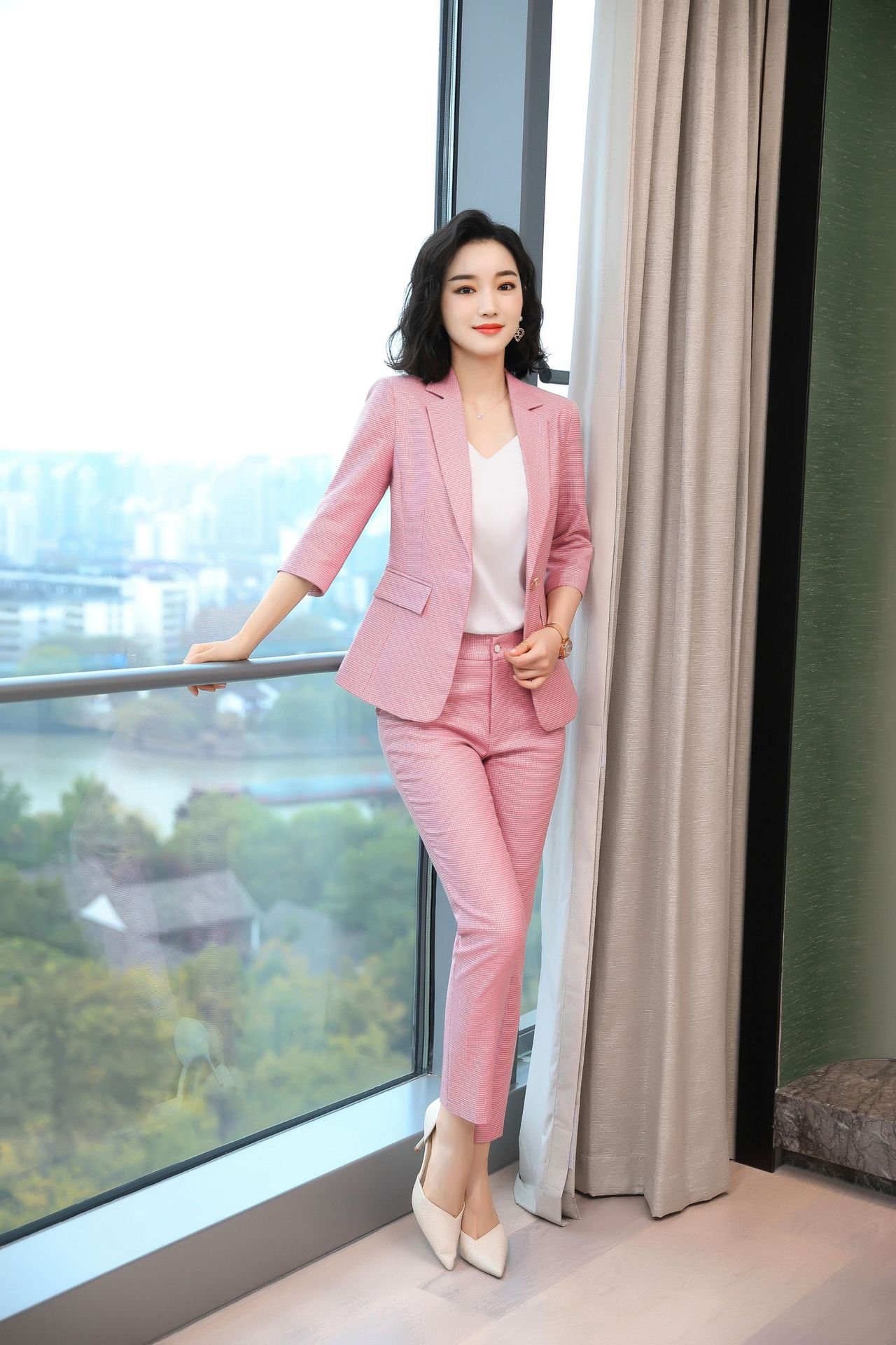 SET  BỘ VEST CÔNG SỞ THỜI TRANG TRẺ