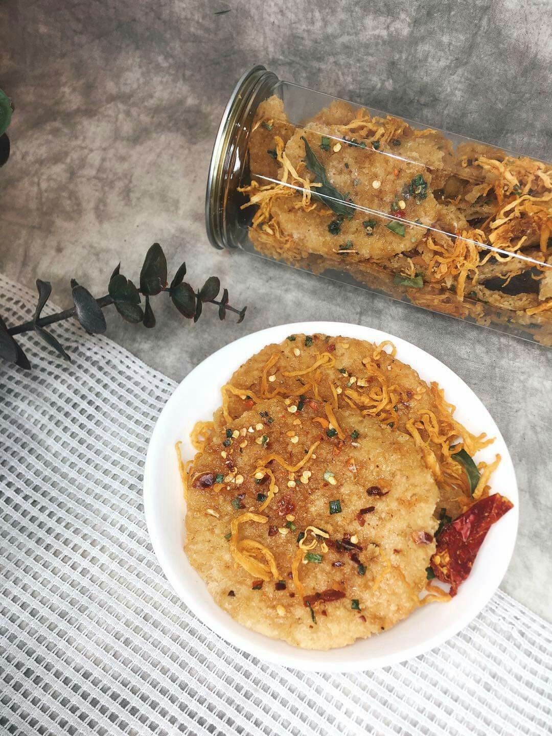 500G Cơm cháy mắm hành lắc Khô gà loại ngon