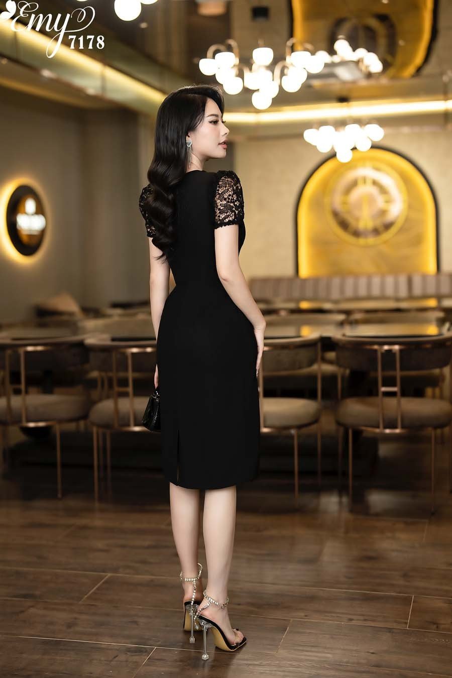 Đầm EMY EM7178  Suông A Đen Phối Ren