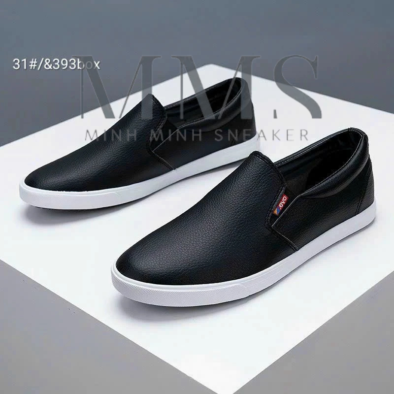 Excellent grade Leyo leather loafers